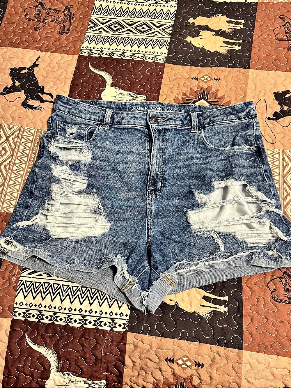 American Eagle Stretch Mom Shorts Distressed Blue Waist 16